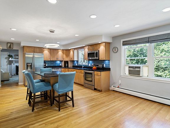 5th image of 10 Shelley Drive