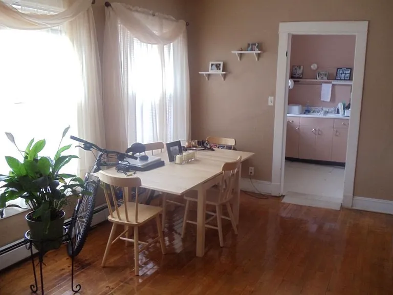 301 S Mills St #3 — Photo 3