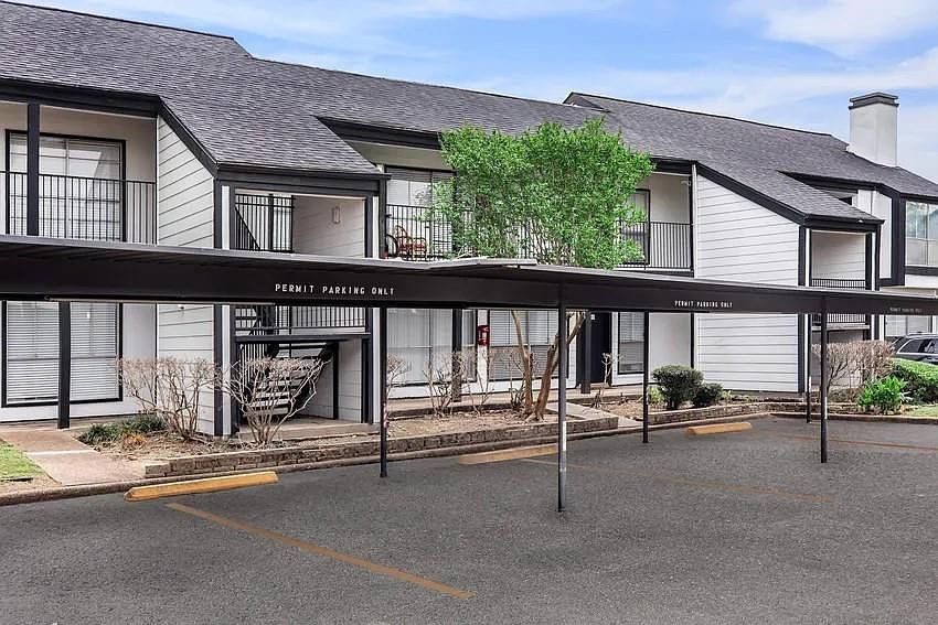 1st image of 4400 Memorial Dr #7-3049
