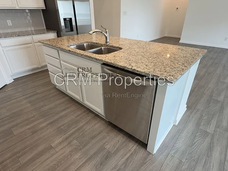 3242 Somers Dr — Photo 8
