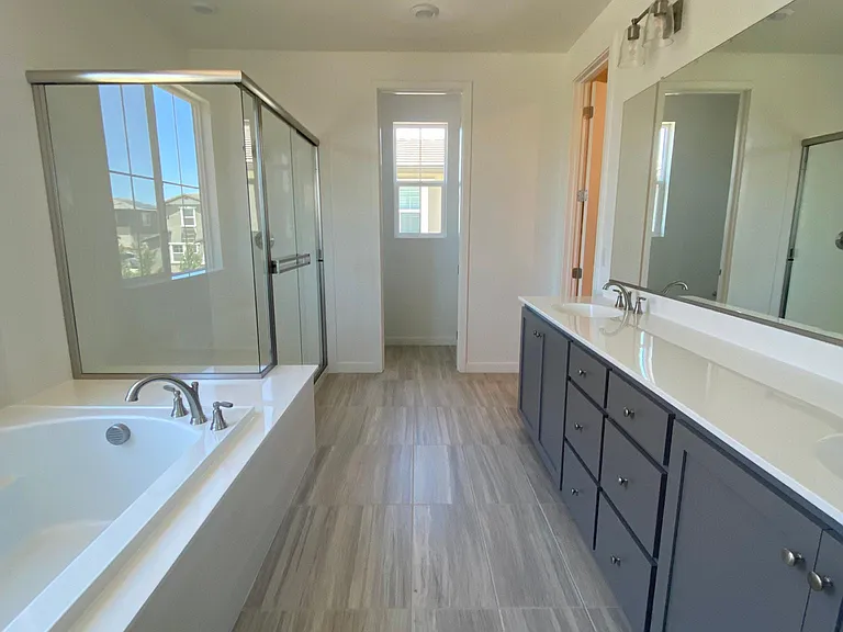 2408 Lake Club Dr — Photo 19