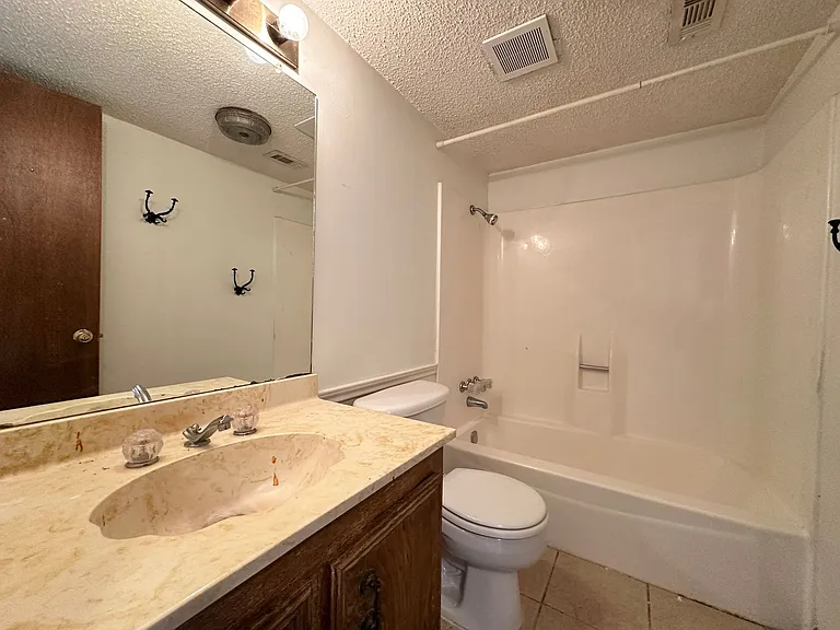 216 W Cardinal Ln — Photo 25