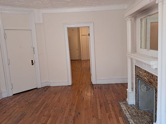 5th image of 832 Washington Ave APT 3R
