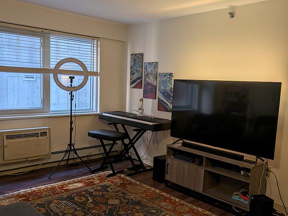 5th image of 130 Bowdoin St APT 1507