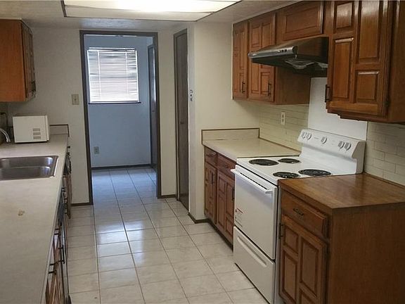 3rd image of 1016 Amur St