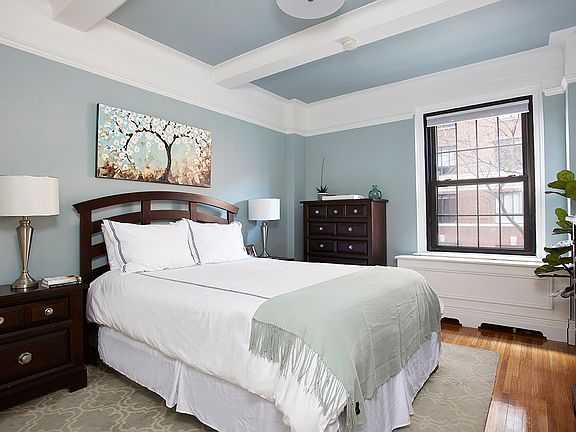 4th image of 33 5th Ave APT 4C