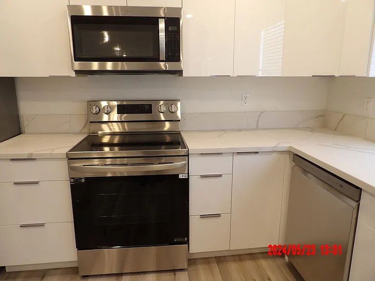 4240 Gaye Ln — Photo 14