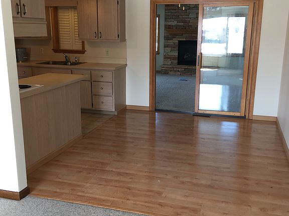 3rd image of 6285 Schaaf Dr