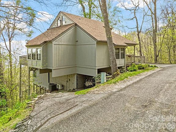 2nd image of 49 S Slickrock Ridge Way