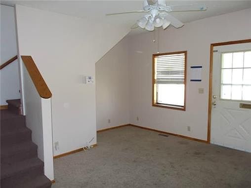 4th image of 703 W South Ave