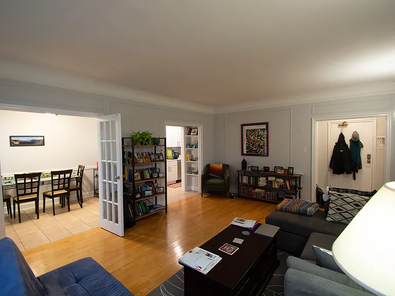 10 W Elm St — Photo 18
