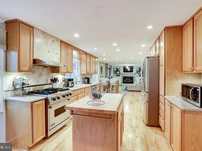 12530 Cliff Edge Dr, Herndon, VA, 20170