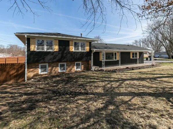 11622 27th St W, Milan, IL 61264