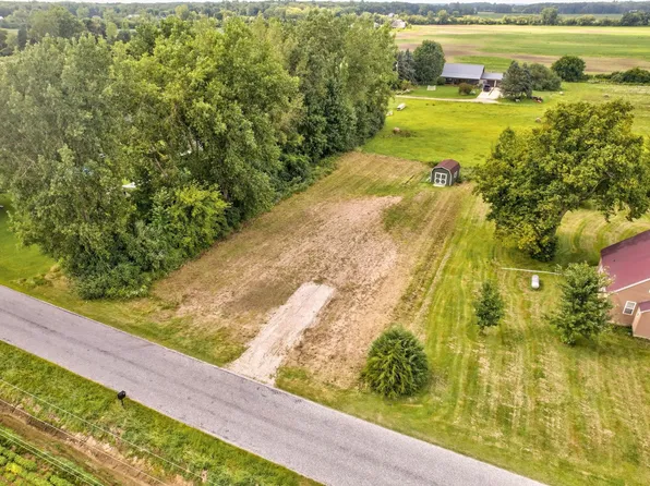 10151 Canada Rd, Birch Run, MI 48415