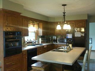 2nd image of 6 Sonny Rd