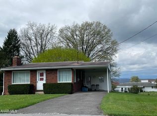 304 S Walnut St, East Freedom, PA