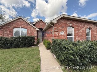 2825 Beverly Dr, Rockwall, TX 75032
