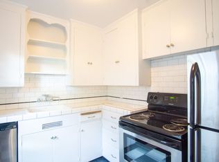 3710 SE Stark St #5, Portland, OR 97214