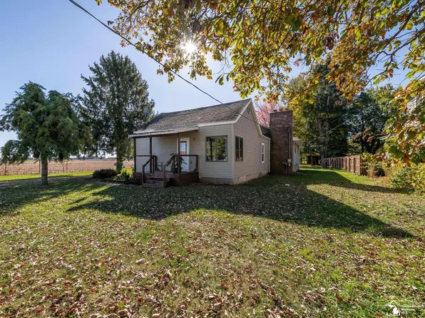 6585 Rouget Rd, Palmyra, MI 49268