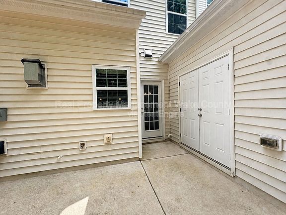 2nd image of 166 Gulley Glen Dr