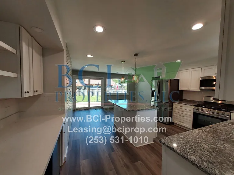 8811 Forest Ave SW — Photo 37