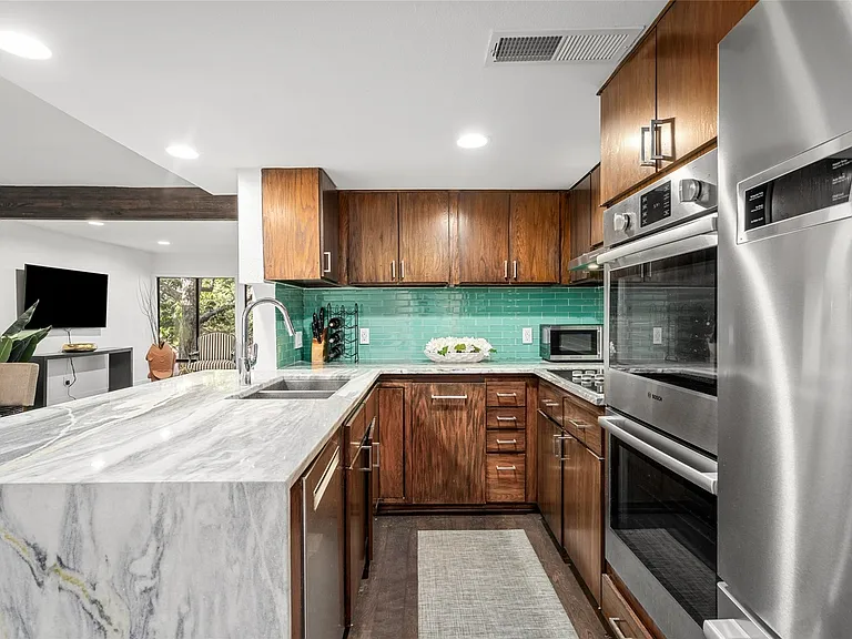 2313 Steel St — Photo 22