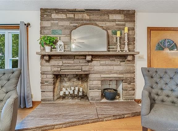 4th image of 134 Crestridge Dr