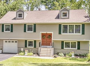 19 Dorchester Dr, Sussex, NJ 07461