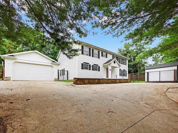 2305 N Martha St, Bloomington, IN 47408