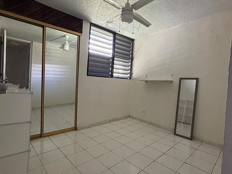 170 Avenue Arterial Hostos F1cond Parque Ctr — Photo 9