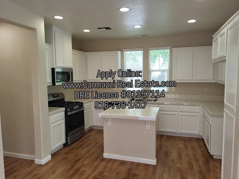 260 Wapello Cir — Photo 10