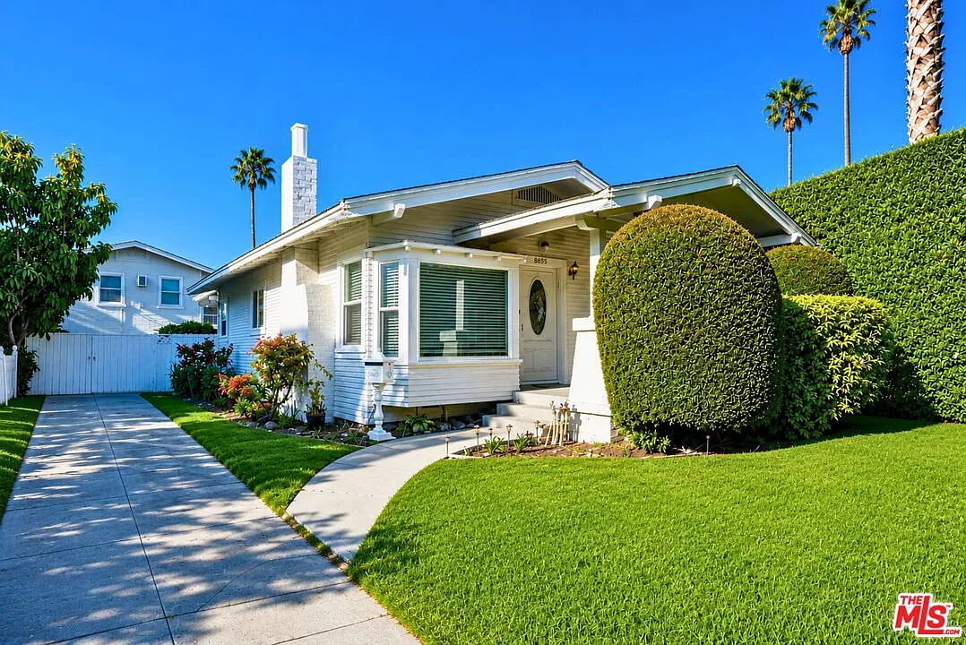 3 bed, 2.0 bath, $7,388 — Photo 1