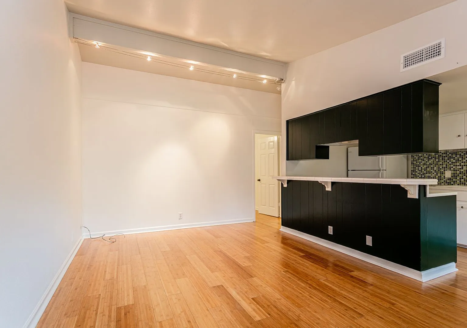 1BR | 1BA Home Stylish Living in the Heart of North Central Austin! — Photo 3