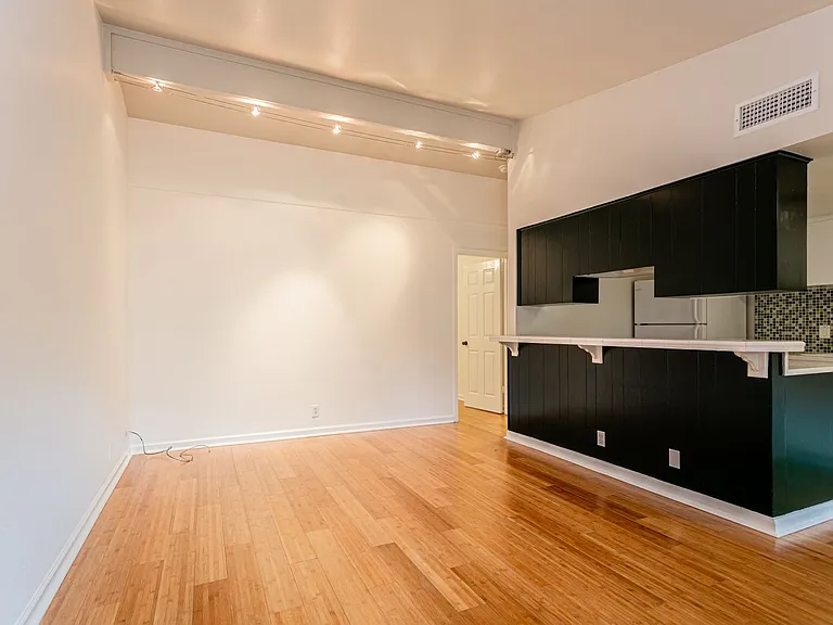 5601 Woodrow Ave #1-104 — Photo 3
