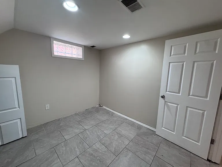 8227 Riverview St — Photo 10