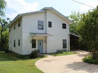 340 W Cedar St, Lockhart, TX 78644