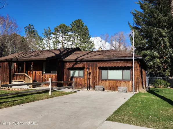 833 School St, Craig, CO 81625