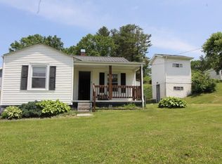 1065 Fairview Rd, Galax, VA 24333
