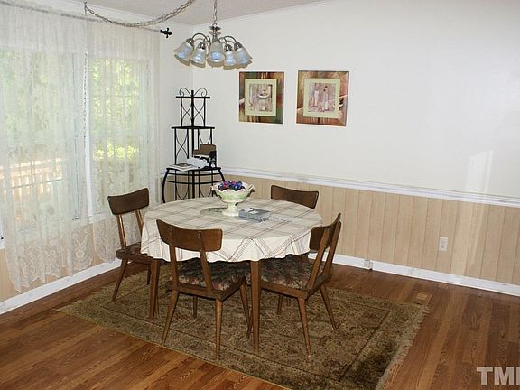 4th image of 2340 Luther Dr