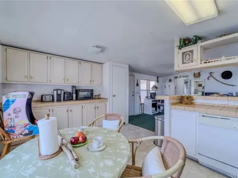 8765 W Mustang Dr — Photo 4