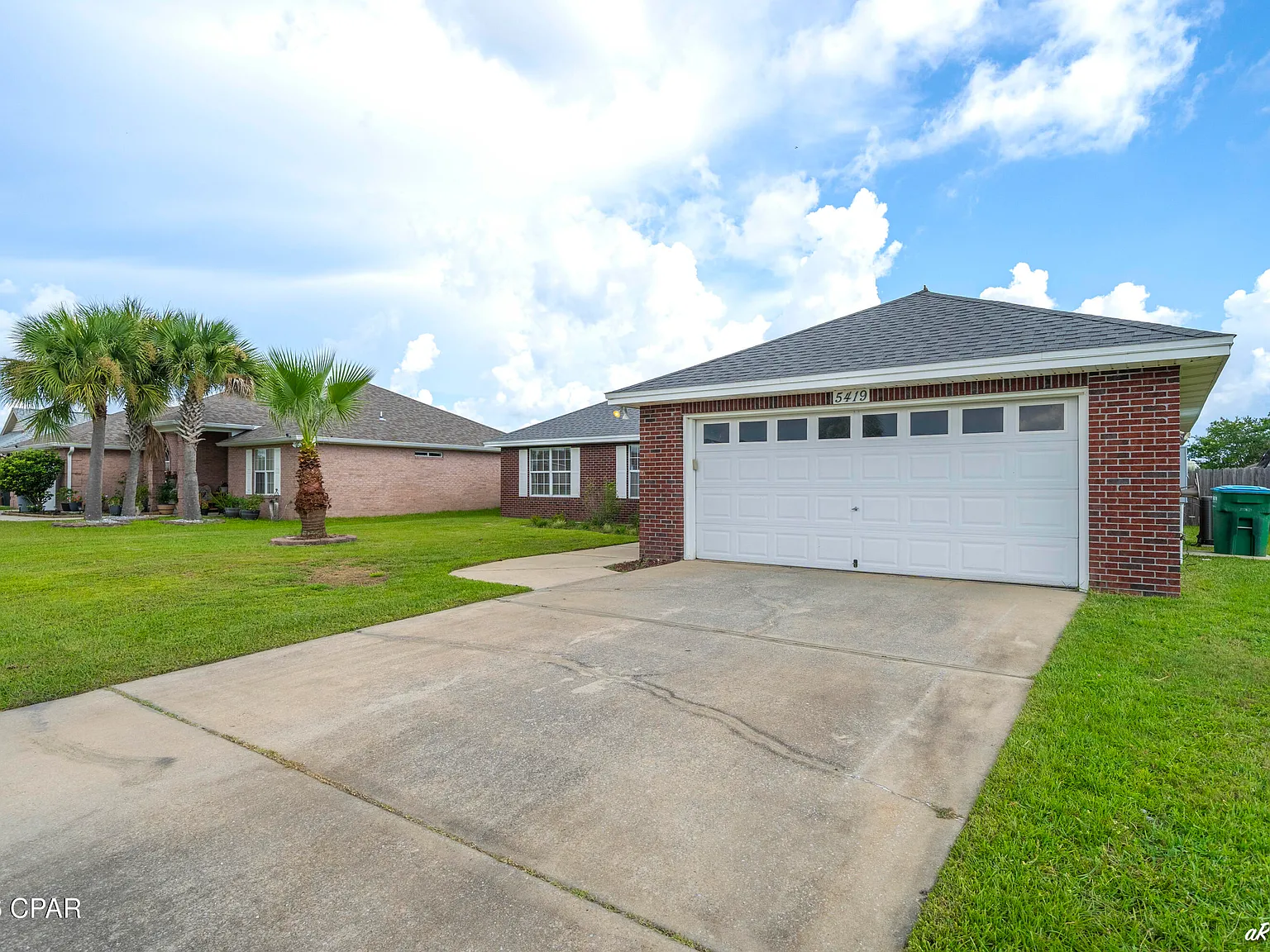4 bed, 2.0 bath, 1802 sqft, $2,300 — Photo 4