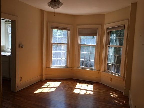 4th image of 1923 Jefferson Ave