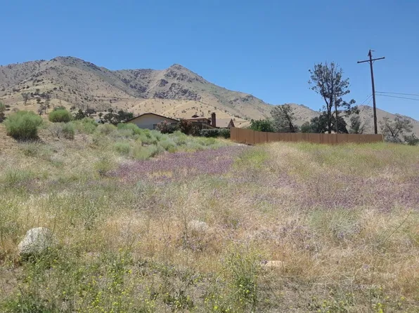 2905 Raccoon Dr, Lake Isabella, CA 93240