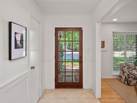 5th image of 7815 Fairdale Ln