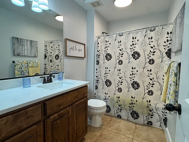 150 N 1100 E — Photo 24