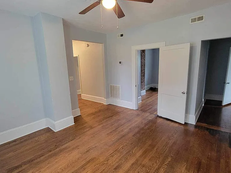 114 Huntington Blvd NE #1 — Photo 3