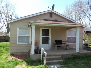 1400 N C St, Rogers, AR 72756