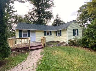 568 Hemlock Dr, Tobyhanna, PA 18466