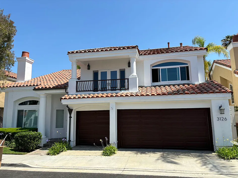 3126 Corte Marin