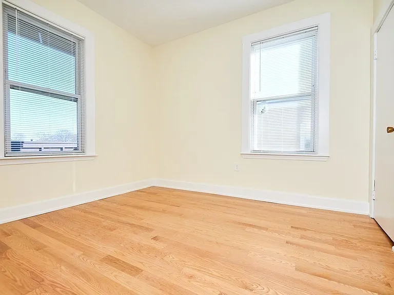 19 Clark St #3 — Photo 4